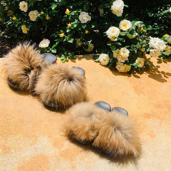 Kid Fur Slides by Unifurs 🦄 - Picture 1 of 6